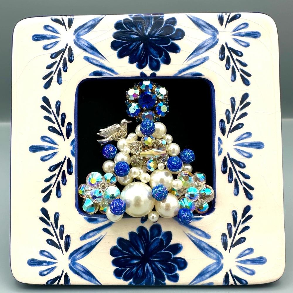 Hand Crafted Framed Jewelry Christmas Tree Art 6x6” Blue & Pearl Holiday Decor